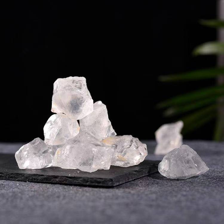 Clear Quartz---Raw Stones